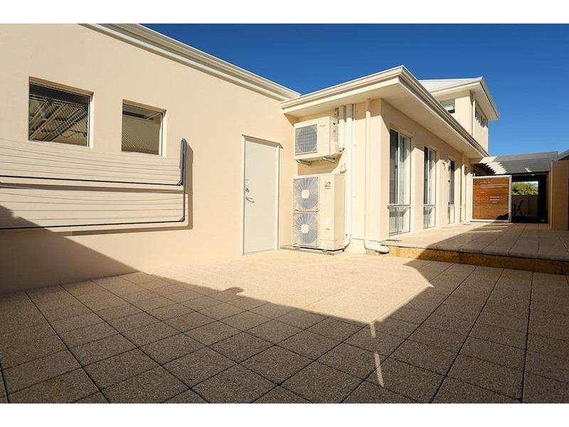 101 Darwin Terrace, Dudley Park WA 6210