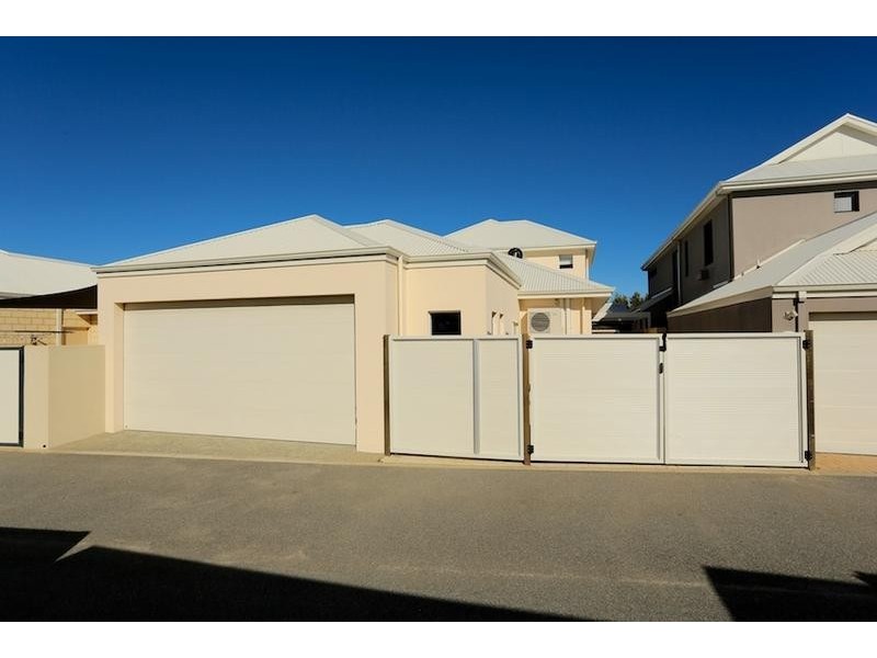 101 Darwin Terrace, Dudley Park WA 6210