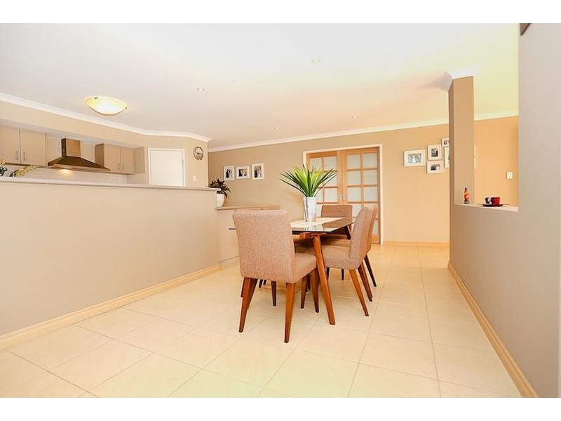 5 Alba Pass, Halls Head WA 6210