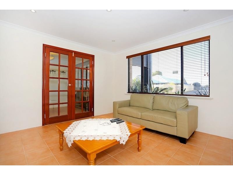 3 Dotterel Drive, Dudley Park WA 6210