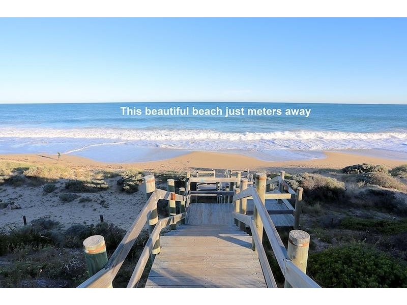 6 Buttercup Parkway, Halls Head WA 6210