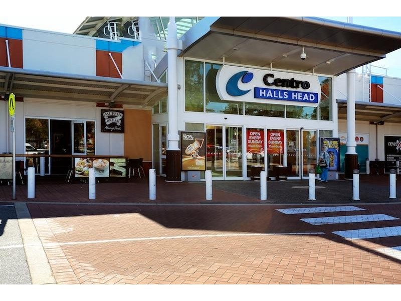 6 Buttercup Parkway, Halls Head WA 6210