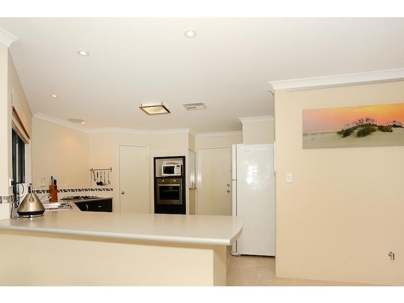 10 Dora Place, Dawesville WA 6211