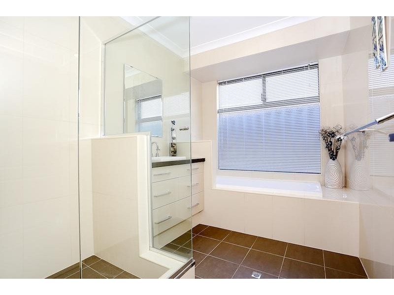 55 Glencoe Parade, Halls Head WA 6210