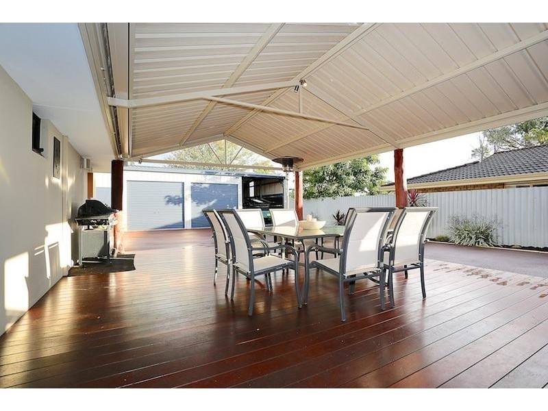 55 Glencoe Parade, Halls Head WA 6210