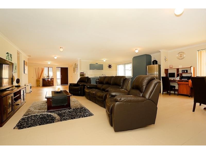 62 McCubbin Loop, Dawesville WA 6211