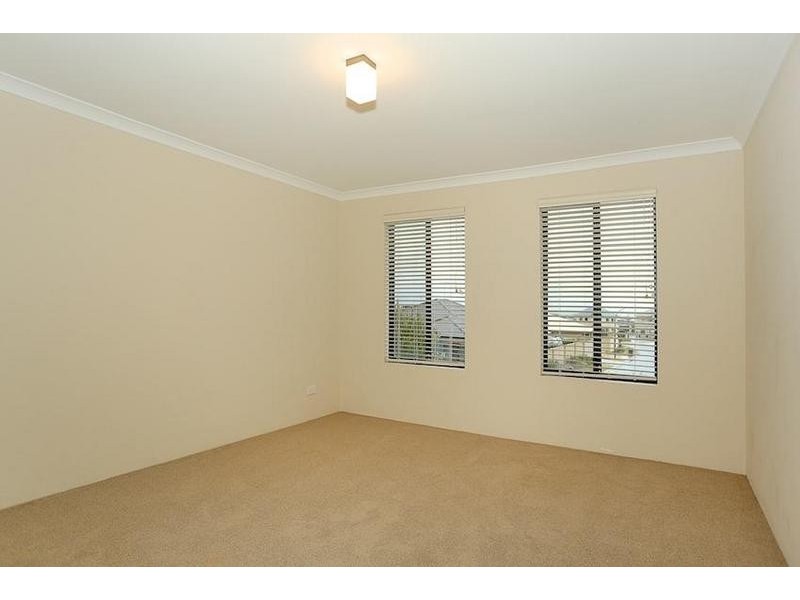 29 Bookleaf Loop, Halls Head WA 6210