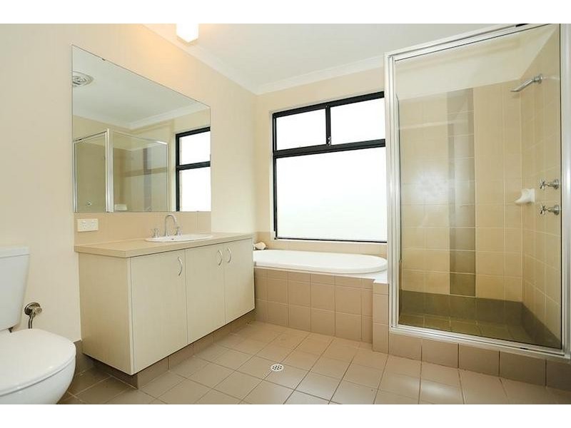 29 Bookleaf Loop, Halls Head WA 6210