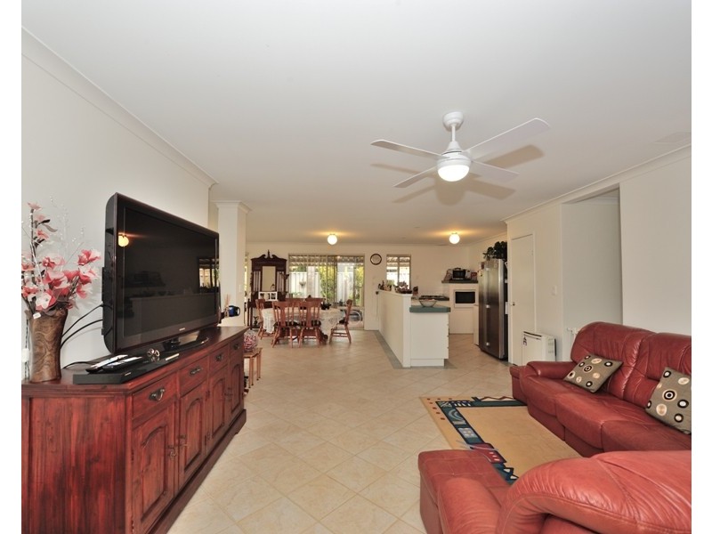 17 Sedgemere Tce, Erskine WA 6210