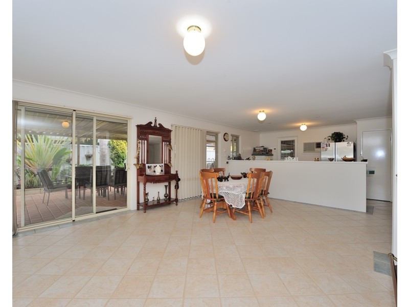 17 Sedgemere Tce, Erskine WA 6210