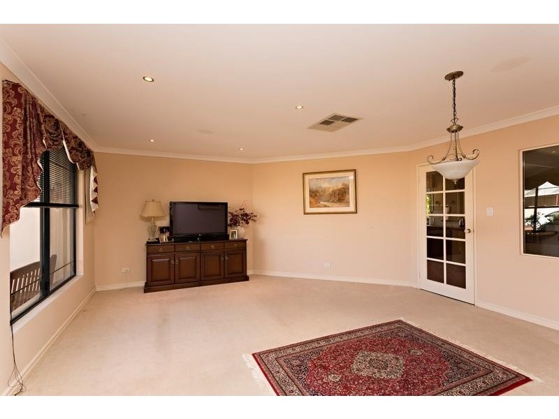 9 Birtles Grove, Erskine WA 6210