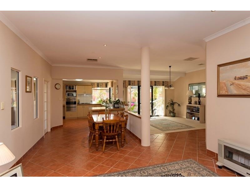 9 Birtles Grove, Erskine WA 6210