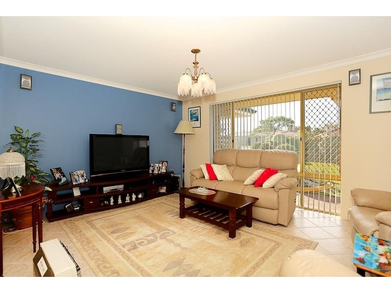 105 Leslie Street, Dudley Park WA 6210