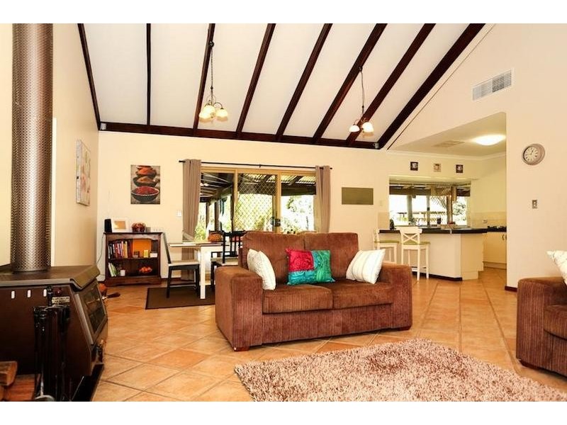 445 Mulga Drive East, Parklands WA 6180