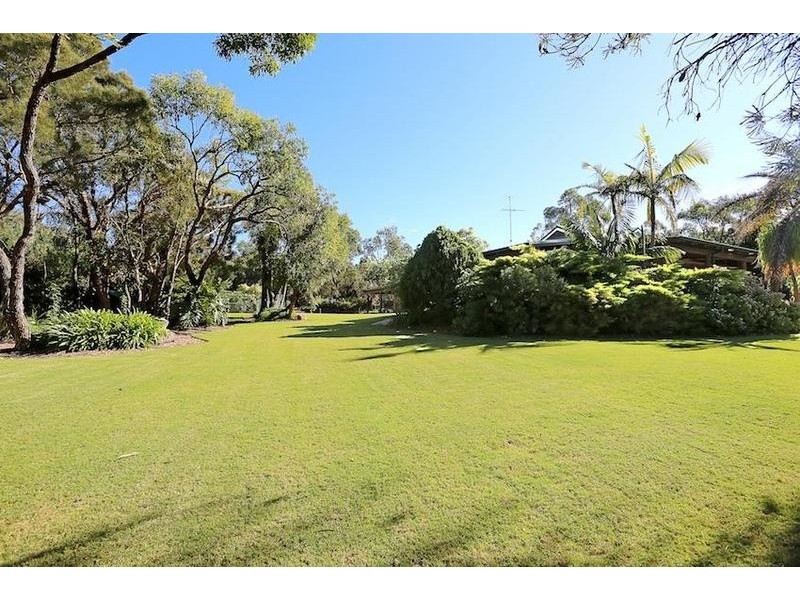 445 Mulga Drive East, Parklands WA 6180