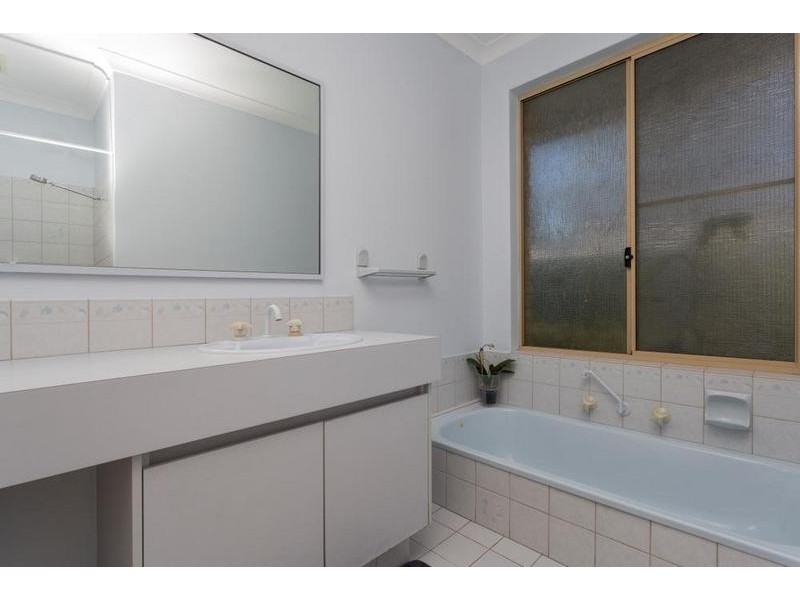 2 Korbel Close, Greenfields WA 6210