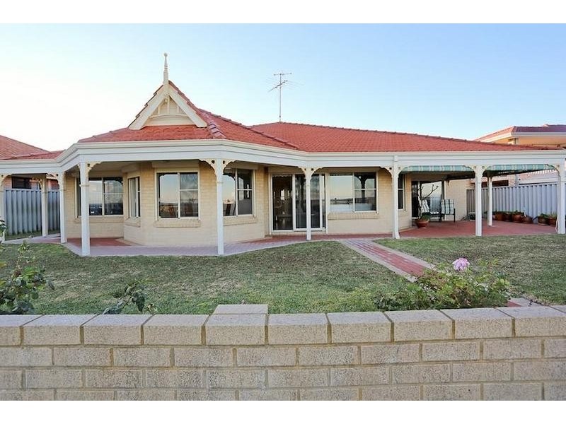 52 Ronsard Drive, San Remo WA 6210