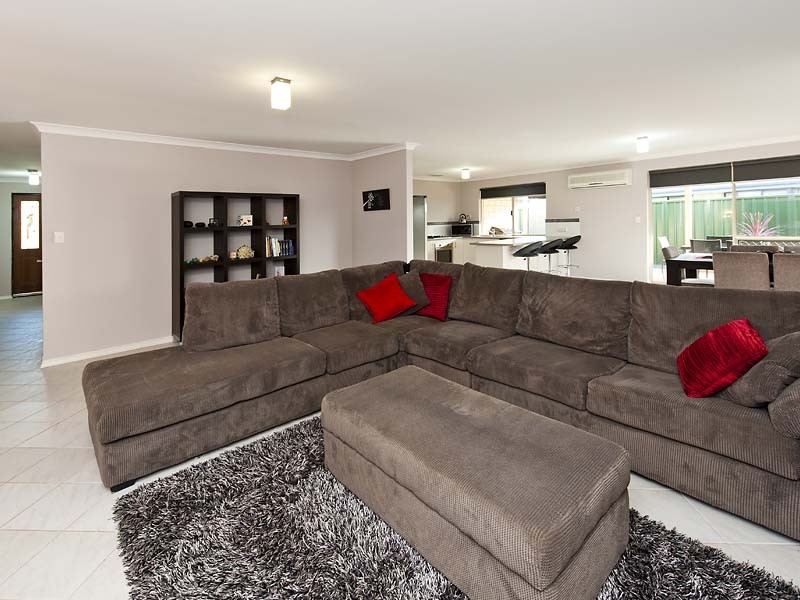 2 Sunset Circle, Pinjarra WA 6208