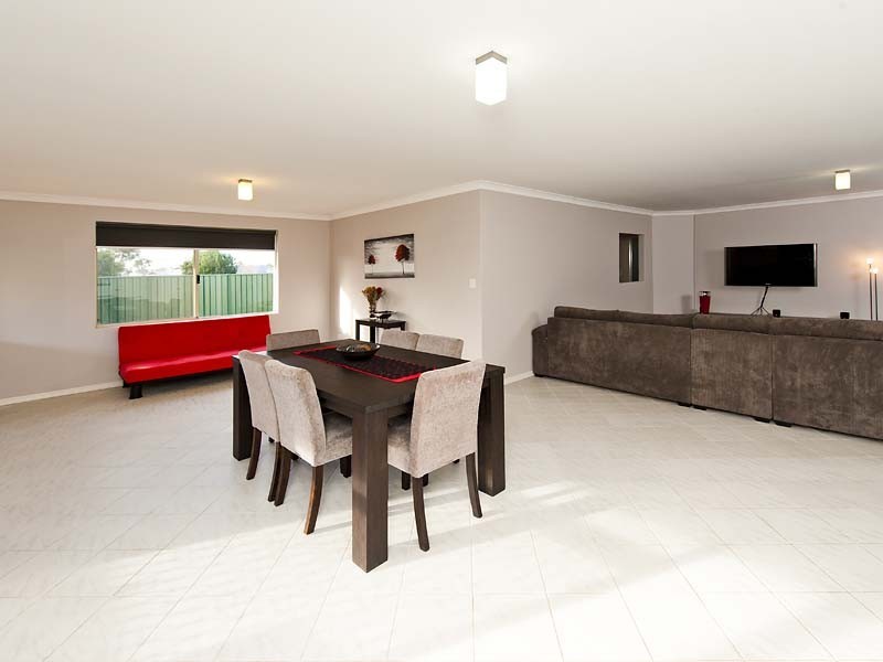 2 Sunset Circle, Pinjarra WA 6208