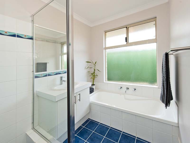 2 Sunset Circle, Pinjarra WA 6208