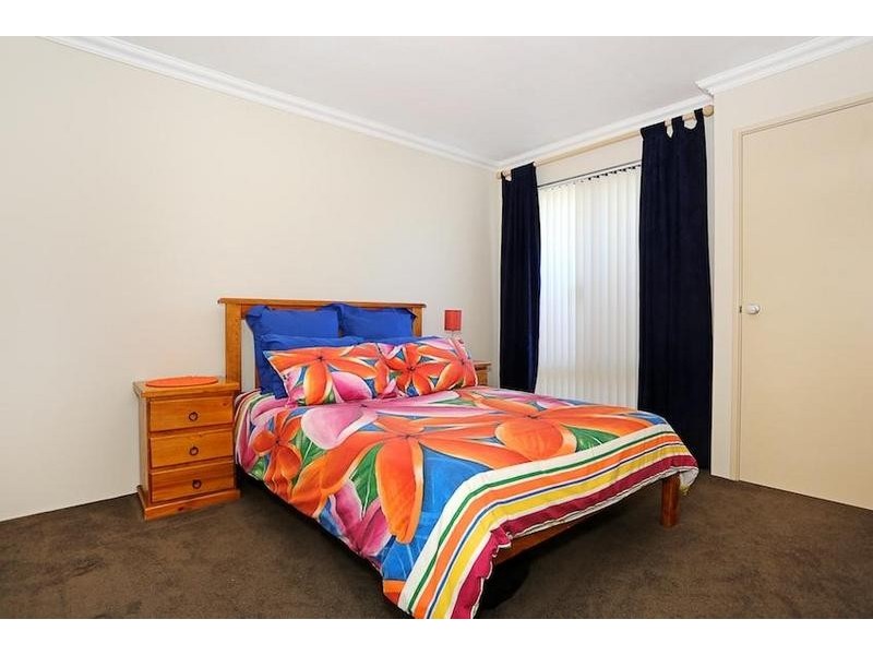 7 Zinnia Lane, Halls Head WA 6210