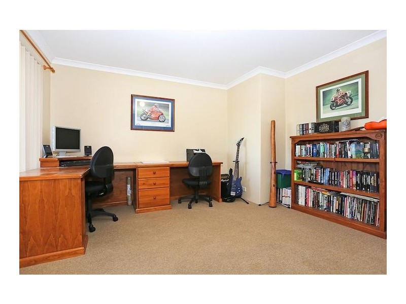 10 Lucidus Retreat, Greenfields WA 6210