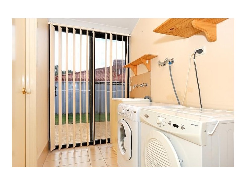 10 Lucidus Retreat, Greenfields WA 6210