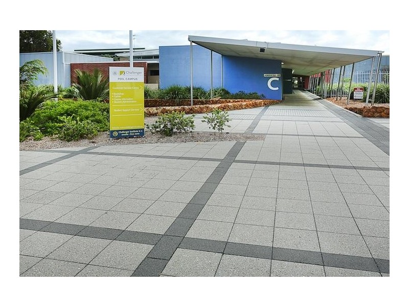 10 Lucidus Retreat, Greenfields WA 6210