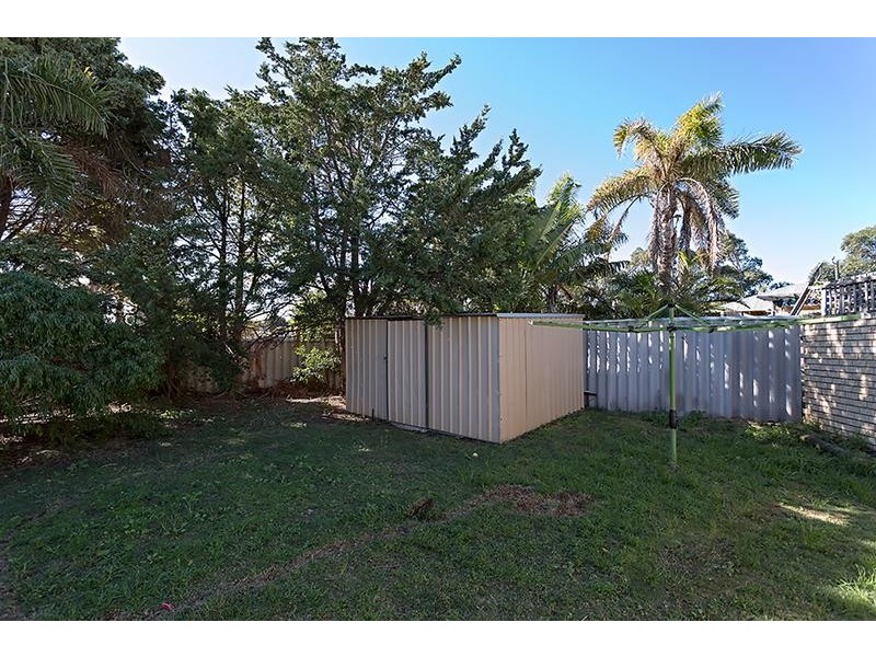 6 St Andrews Court, Halls Head WA 6210