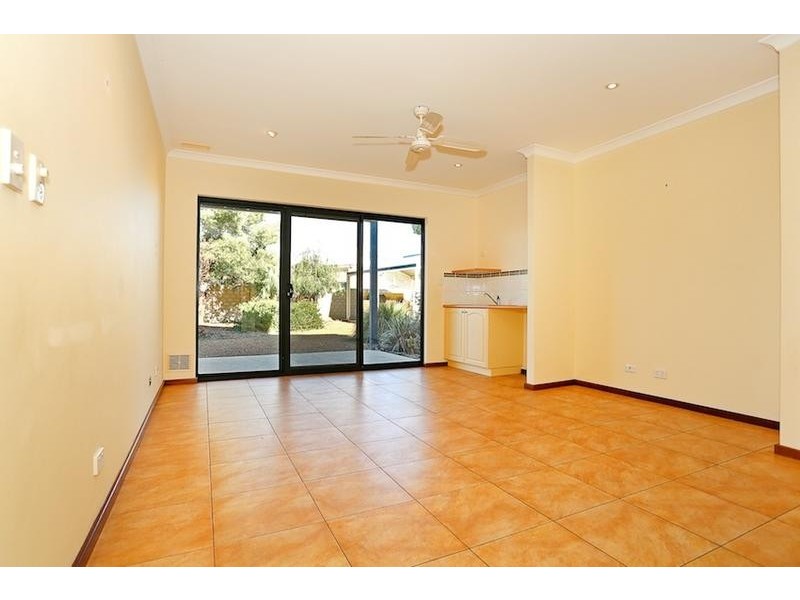 8 Placid Waters Parade, Coodanup WA 6210