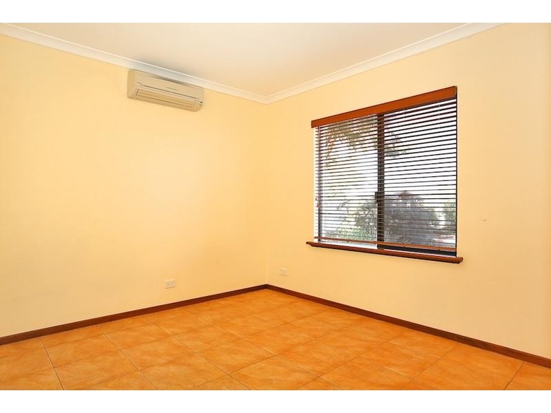 8 Placid Waters Parade, Coodanup WA 6210