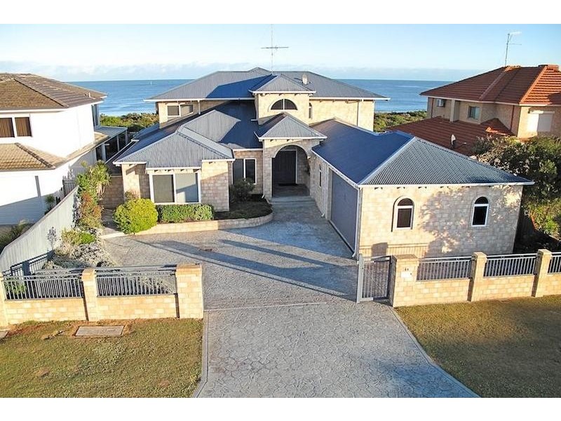 44 Ronsard Drive, San Remo WA 6210