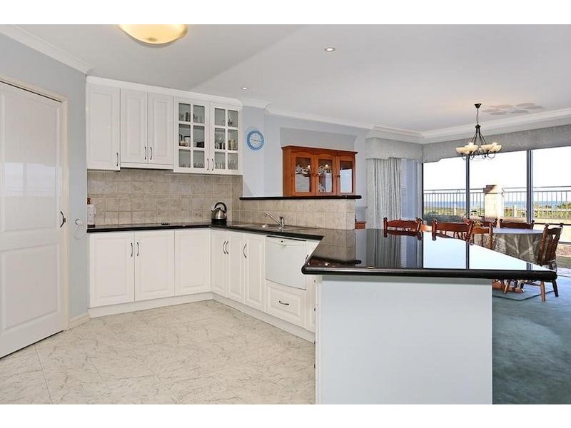 44 Ronsard Drive, San Remo WA 6210