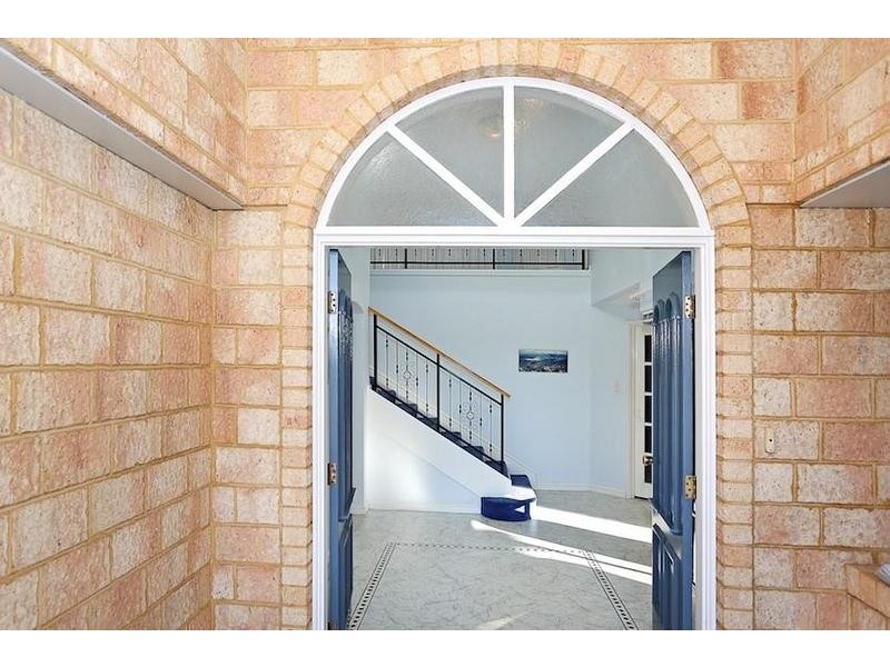 44 Ronsard Drive, San Remo WA 6210