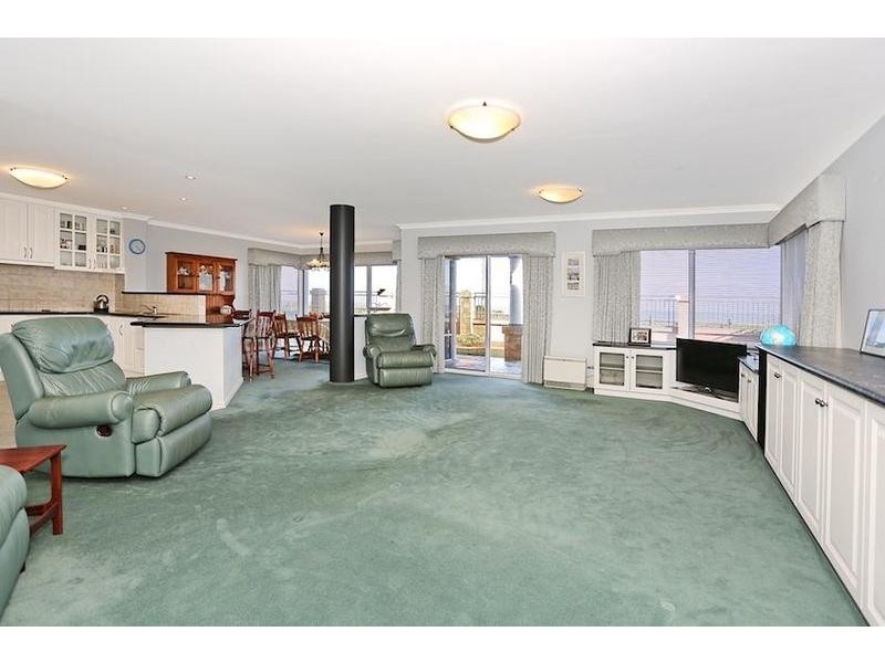 44 Ronsard Drive, San Remo WA 6210