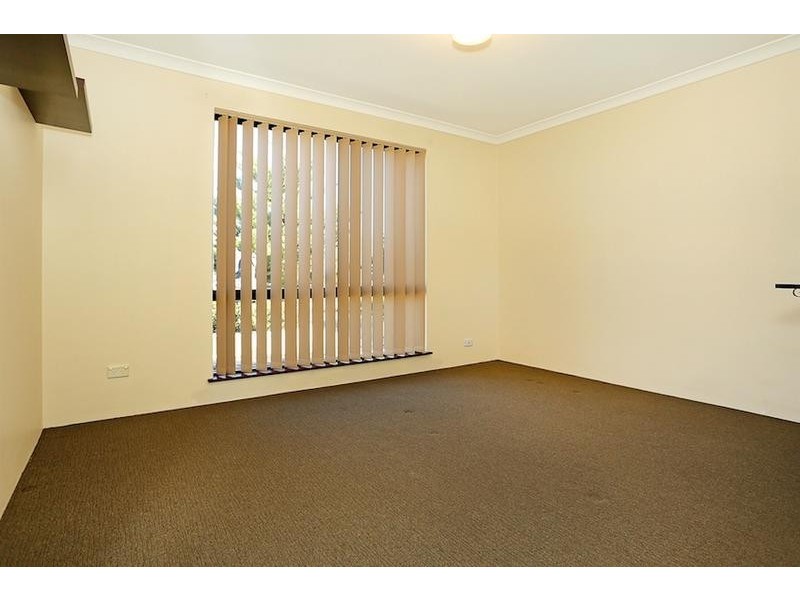 8 Gardenia App, Halls Head WA 6210