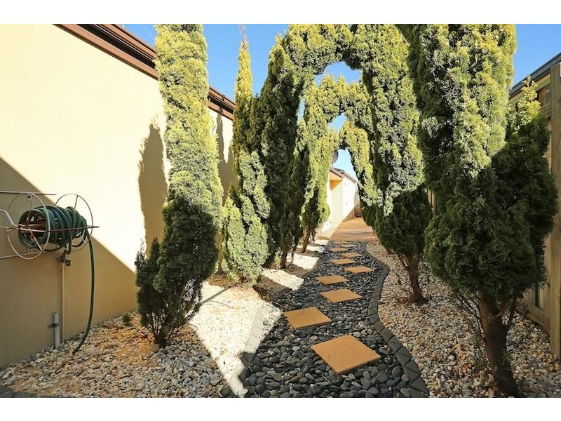 8 Gardenia App, Halls Head WA 6210