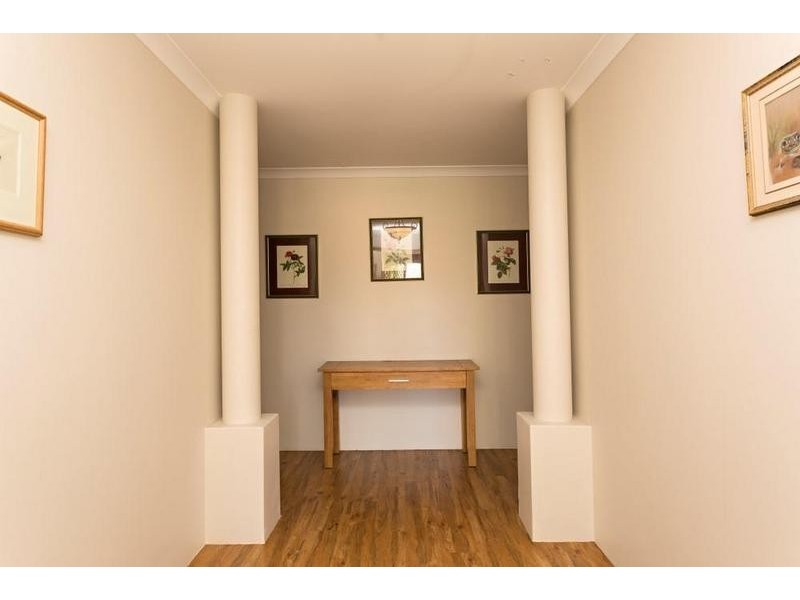 2 Silkwood Close, Halls Head WA 6210