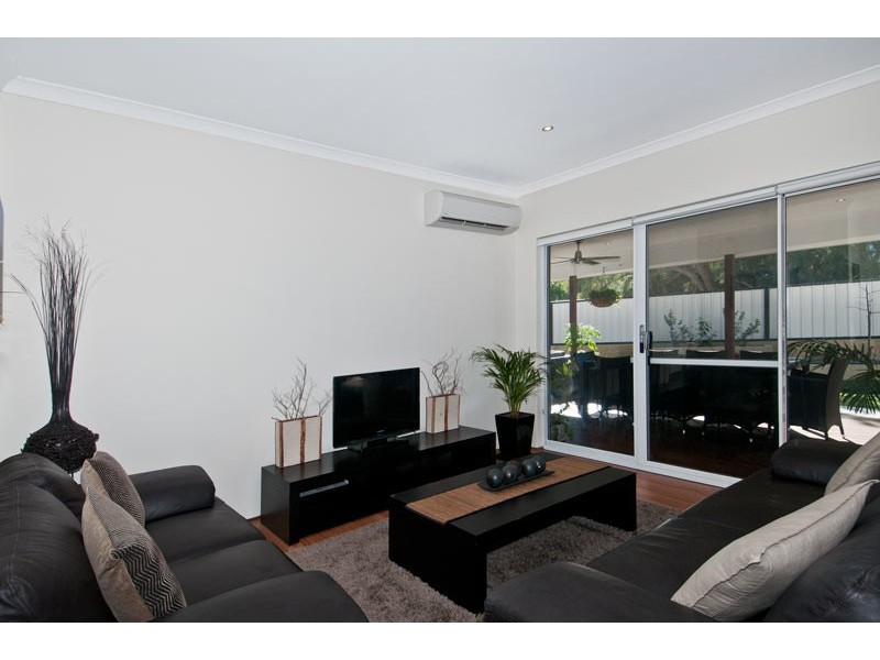 9 Gum Nut Ave, Dawesville WA 6211