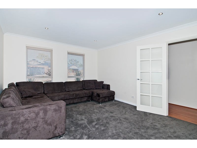 9 Gum Nut Ave, Dawesville WA 6211