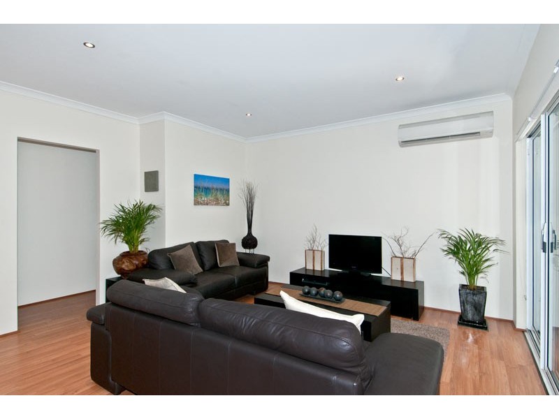 9 Gum Nut Ave, Dawesville WA 6211