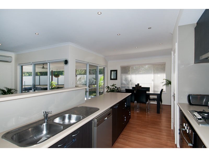 9 Gum Nut Ave, Dawesville WA 6211