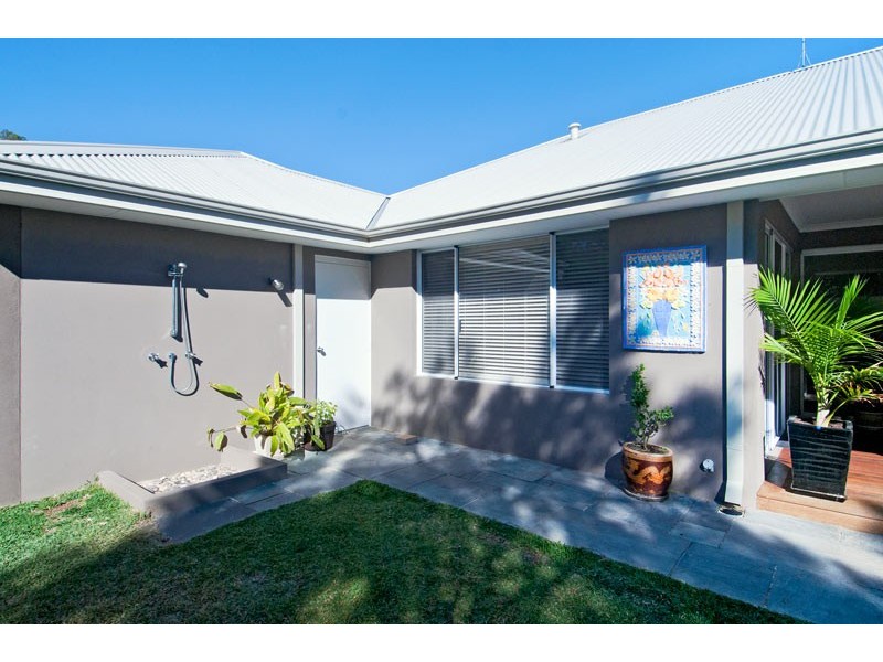 9 Gum Nut Ave, Dawesville WA 6211