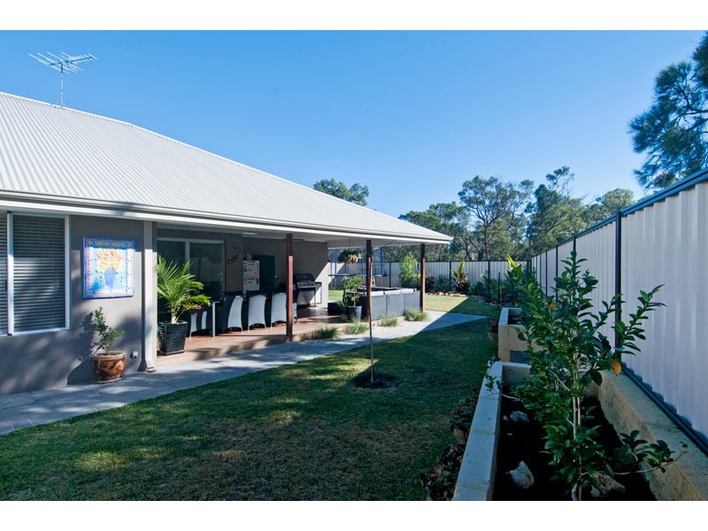 9 Gum Nut Ave, Dawesville WA 6211