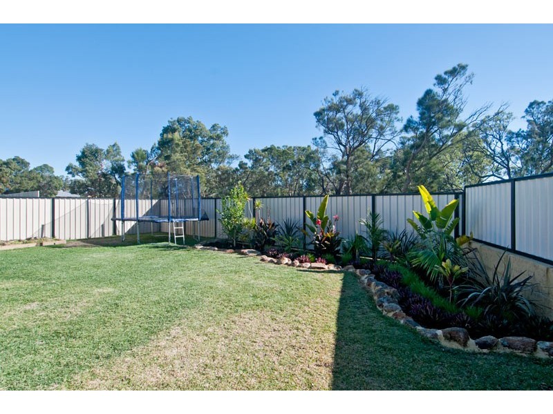 9 Gum Nut Ave, Dawesville WA 6211