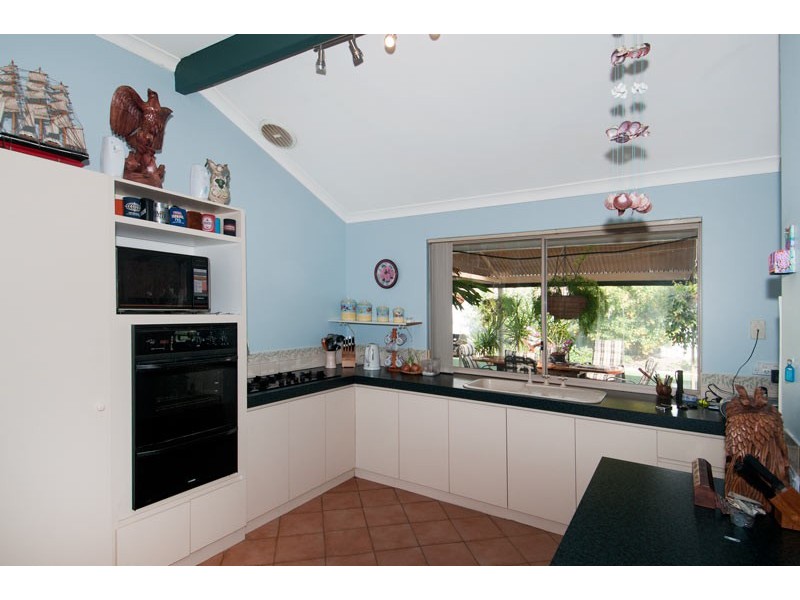 35 Newport Drive, Dudley Park WA 6210