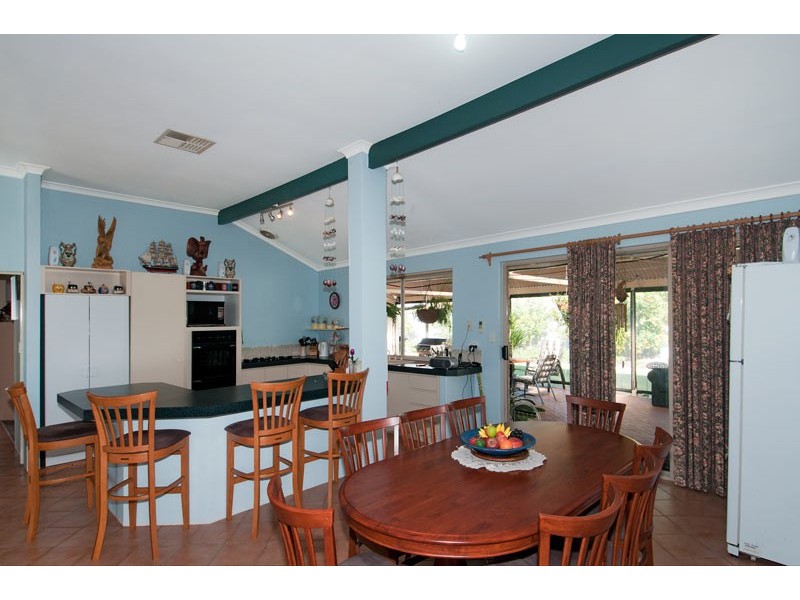 35 Newport Drive, Dudley Park WA 6210