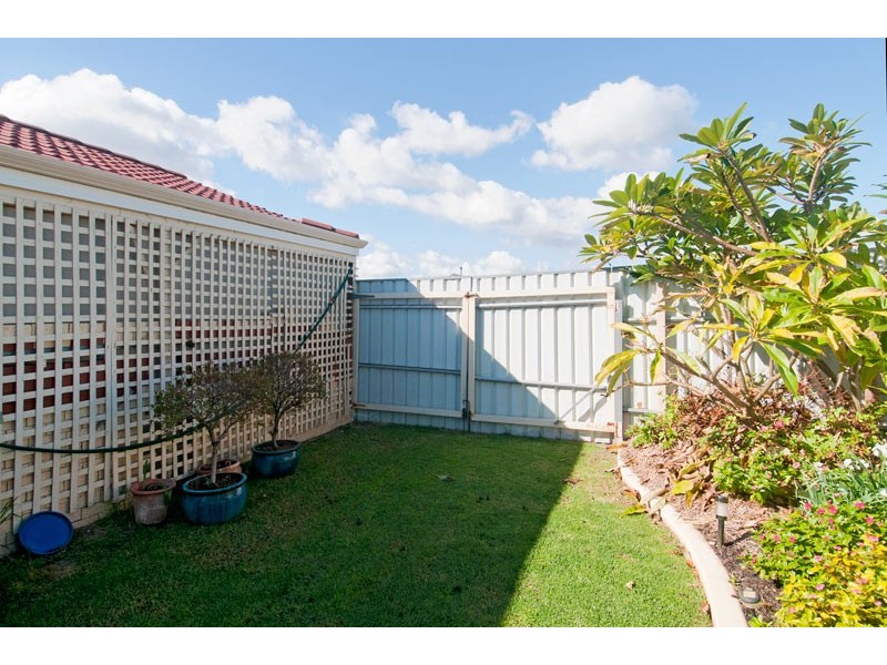 35 Newport Drive, Dudley Park WA 6210