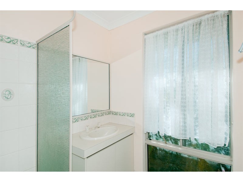 35 Newport Drive, Dudley Park WA 6210