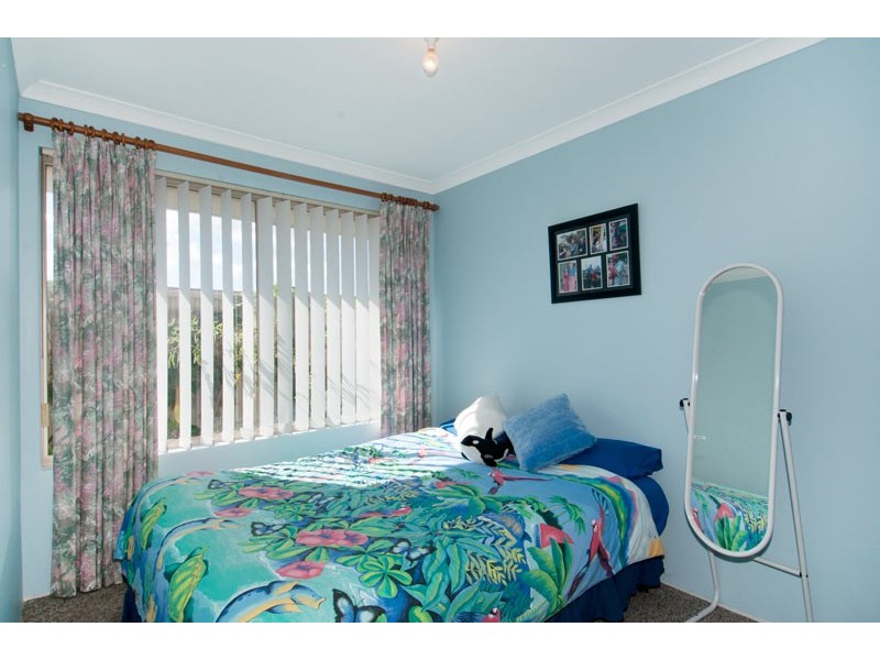 35 Newport Drive, Dudley Park WA 6210